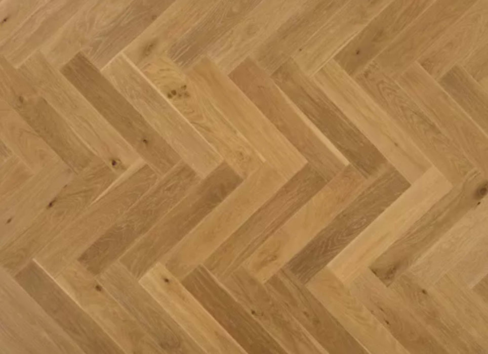 Gault Estate Herringbone in Norwich Honey Oak